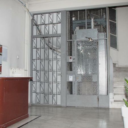 Acropolis View And Walking Distance 4 Bd Flat Daire Atina Dış mekan fotoğraf