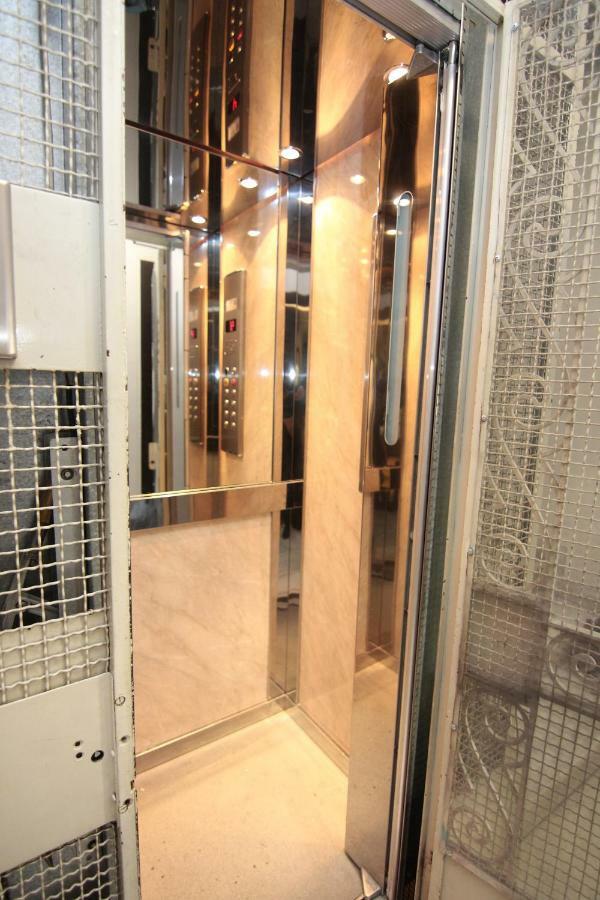 Acropolis View And Walking Distance 4 Bd Flat Daire Atina Dış mekan fotoğraf